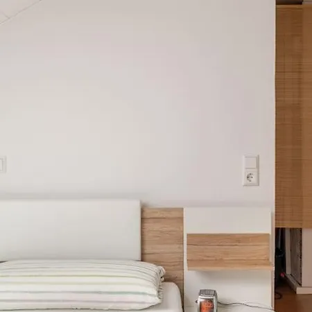 Appartement Schoene Gemuetliche Unter Dem Dach *