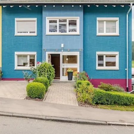 Schoene Gemuetliche Unter Dem Dach Appartement